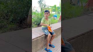 Piyush ke sare kurkure kha liye 😅😂 comedy shorts funny shortsfeed youtubeshorts [upl. by Leggat614]