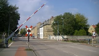 Spoorwegovergang Bernburg D  Railroad crossing  Bahnübergang [upl. by Hagar250]