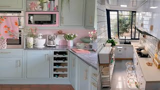 30 INSPIRASI DESAIN DAPUR TERANG DENGAN JENDELA [upl. by Kcinom]