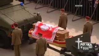 the crowd farewells the late Polish President Lech Kaczynski and the First Lady Maria [upl. by Ardnossac]