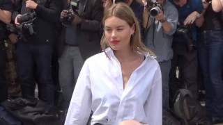 Camille ROWE  Paris July 3 2017 Fashion Week show Dior  Juillet PFW [upl. by Nosnor]