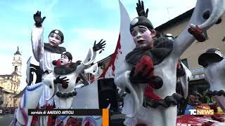 Al via il gran carnevale cremasco tra carri allegorici e riferimenti storici [upl. by Leann]