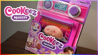 Cookeez Makery Oven Playset How Does It Work [upl. by Hillel]