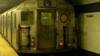 R38 C Train amp R40M A Train at Broadway Junction [upl. by Norahc]