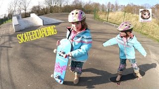 SKATEBOARDING 🏂 Hannah übt Skateboard fahren  1 Versuche auf der Skaterbahn  Skatergirl [upl. by Tenom]