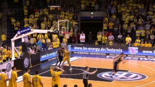 Play of the Game Reddings Block Vargas Layup Braunschweig  ALBA 6471 [upl. by Ludeman]