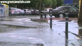 Temporal de lluvia en la Avenida de Canarias Vecindario TEMPORALCANARIAS ALERTACANARIAS [upl. by Nolrev]