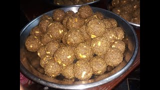 Alsi ki Pinni Recipe  Alsi ke Ladoo  Flax Seed Ladoo  Winter Special [upl. by Enimrac80]