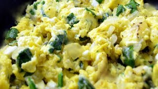 EASY BREAKFAST RECIPE  SPINACH EGGS AND CHEESE [upl. by Buyer]