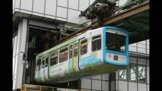 Fahrzeuge bei der Wuppertaler Schwebebahn [upl. by Eanrahs]