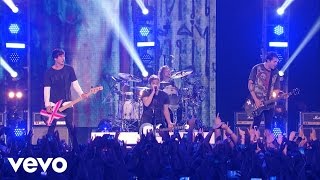 5 Seconds of Summer  She Looks So Perfect Vevo Certified Live [upl. by Uttica]