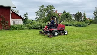 Köp Gräsklippare Toro Reelmaster 5500D på Klaravik [upl. by Ranchod]