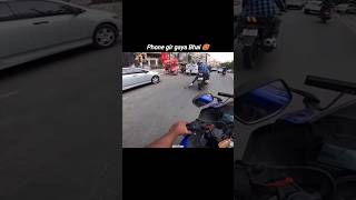 phone gir gaya Bhai 🥵yamaha r15 ktm zx10r phone motovlog bikeride omg shorts viralvideo [upl. by Ssecnirp]