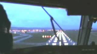 Cockpit View of Dusk  Night Landing in Dash 8 Q400 at Glasgow RWY 23 [upl. by Hpeseoj]