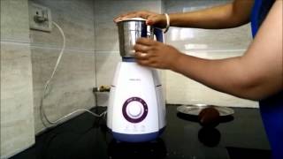 How to Grind Coconut in Philips Mixer Grinder HL7699 750Watt  Most powerful mixer grinder [upl. by Humfried]