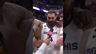 Afición esto es para vosotros… SIIIIIIUUUUU 🗣️ 🏀 Grizzlies festejando a lo CR7🇵🇹 [upl. by Anin]