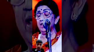 Lata Mangeshkar live Performanceslatamangeshkar bollywood viralvideo rells [upl. by Craig]