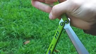 Advanced balisong tutorial Choker fanning [upl. by Ardnak]