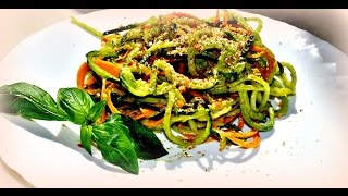 SPAGHETTI CETRIOLI E CAROTE ricetta vegan crudista [upl. by Araccot440]