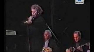 Mikis Theodorakis  Two songs from quot18 Lianotragoudaquot live [upl. by Atinihs782]