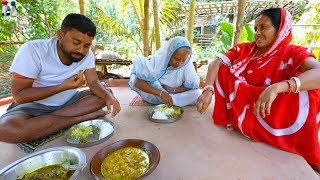 পুকুর থেকে কৈ মাছ ধরে পাহাড়ের এক মাটি আলু দিয়ে রান্না  village style fishing and cooking  villfood [upl. by Roobbie]