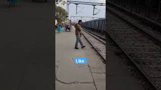 ट्रैन का एक इंजन कुल कितने Coch को खींच सकता है train fect [upl. by Fronnia450]