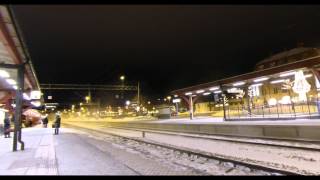 20140124 Katrineholm  Malmötåget passerar och sedan lite överraskande ett tåg till [upl. by Idnic132]