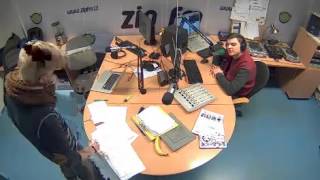 2014 02 19 Zip Fm Radistai skambutis Moteriai del masazo [upl. by Kallman627]