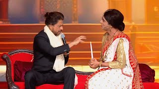 Shahrukh Khan And Sunil Grover in Zee Cine Awards  Zee Marathi [upl. by Airamas]