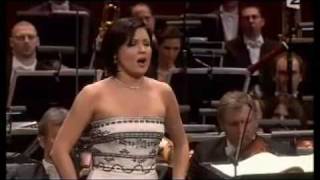 Anna Netrebko y Rolando Villazón  E Strano Ah Forse lui Sempre Libera La TraviataG Verdi [upl. by Alvord780]