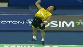 Nguyen TM v Lee C WMSQF Proton Malaysia Open 2011 [upl. by Aitnwahs354]