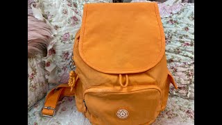 Whats in my Kipling City Pack Backpack in Soft Apricot [upl. by Oleic]