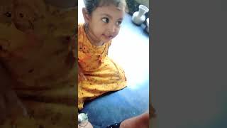 তাহিয়ার ছোট বেলার ভিডিও। cutebaby comedyvideos foryou cute funnyreels reels funny babygirl [upl. by Carmencita]