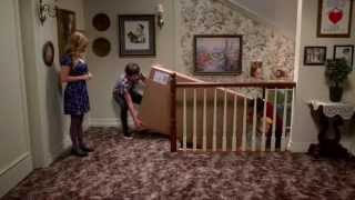 Howard mother got hit by treadmill S07E23 [upl. by Bianca]