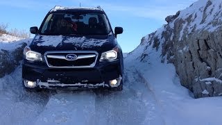 Subaru forester vs snowСубару форестерПодъём на снежную гору [upl. by Yesdnyl904]