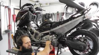 yamaha tmax 500 koppelings platen vervangen deel 1 [upl. by Saul219]