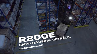 Empilhadeira Retrátil TechLift  R200E [upl. by Haodnanehs]