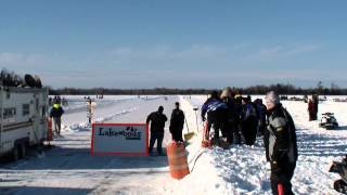 Mach Z vs Hendricks OSP Drag Sled at Weenie Roast Cable Wisconsin 2013 [upl. by Ahtelahs]