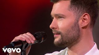 Calum Scott  Dancing On My Own Live on GMA [upl. by Mcclees867]