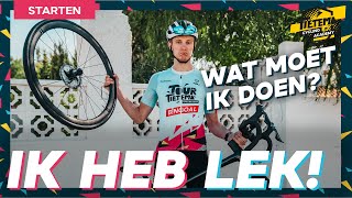 HOE VERVANG JE EEN FIETSBAND LEKKE BAND Tietema Cycling Academy [upl. by Lazos]