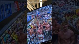 Pamer otot di supermarket 😱 unik menarik viralvideo [upl. by Spitzer]