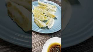 Japanese YakiGyoza 🥟 potstickers I fried the gyoza with a skillet and ate them [upl. by Galligan]