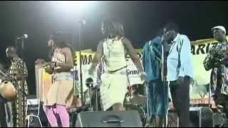 OUMOU SANGARE LIVE A KAYE FANTA NIDIMI [upl. by Irot920]