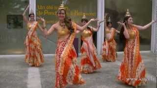 Spectacle de Danse Indienne Bollywood avec Kiya Show2 au Musée Cours de Danse à Bayonne et Biarritz [upl. by Bohon]