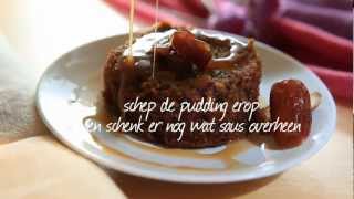 Sticky toffee pudding met warme toffeesaus [upl. by Eiveneg]