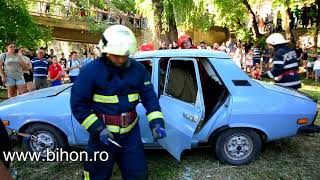 Exercitiu demonstrativ de interventie in caz de accident rutier cu victime [upl. by Leiram]