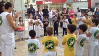 Crianças na Roda  Capoeira Filhos da Roda BC [upl. by La Verne]