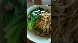 yummie yummmyyyfood food bakmie bakmiayam [upl. by Nyliahs79]