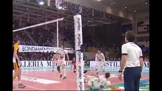 SpecialVolley  Simone Giannelli quando il volley diventa spettacolo [upl. by Eirrahs]