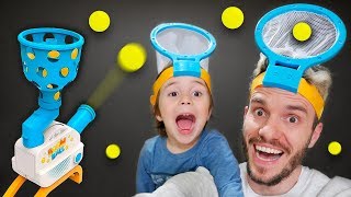 PEGANDO BOLINHAS COM A CABEÇA Boom Ball  Jogos para a Família [upl. by Ahsyen]